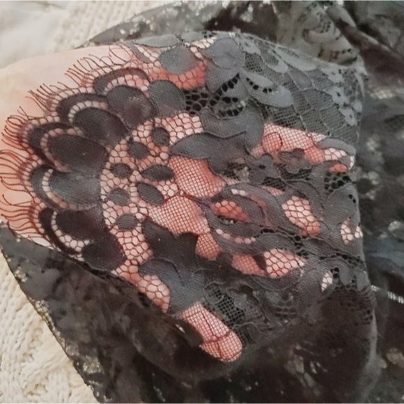 Forever 21 Short Sleeved Lace Scalloped Top- Black- Size S - Nwot - Picture 7 of 16